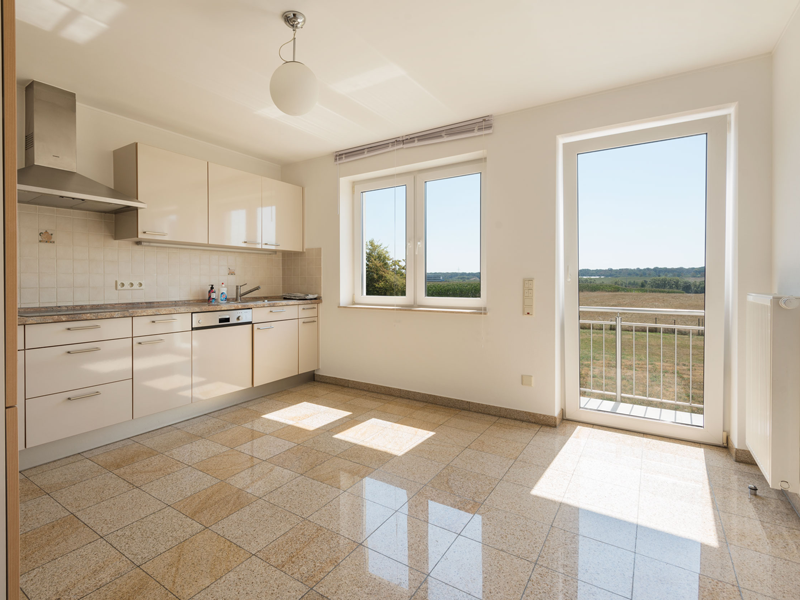 Fully equipped kitchen in a flatshare Luxembourg city